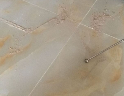 宁德市瓷砖空鼓维修公司分享粘合剂选择不当在瓷砖铺贴过程中可能导致以下问题